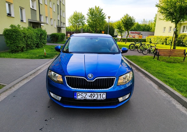 Skoda Octavia cena 33900 przebieg: 207000, rok produkcji 2014 z Szamotuły małe 106